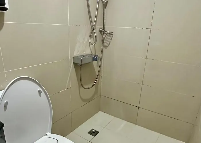 Aparthotel Manhattan Parkway Tower 1 S&g Haven Staycation Araneta Manila